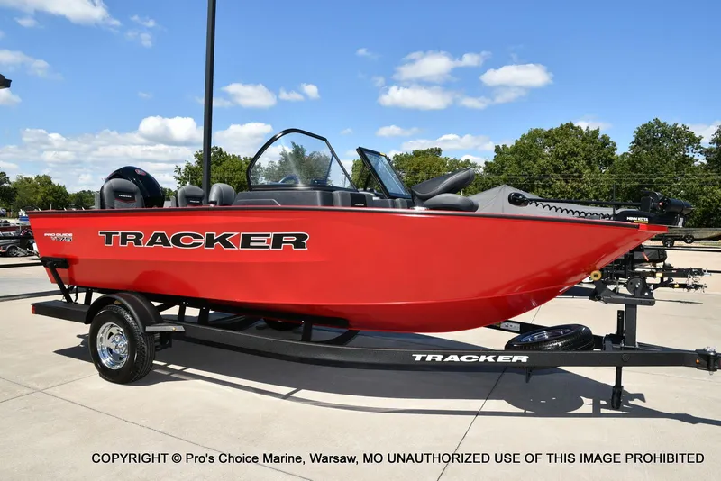 Slide: The Image of Tracker Pro Guide V-175 Combo 2026 - 86