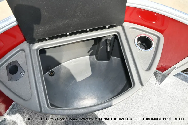 Slide: The Image of Sun Tracker Fishin' Barge 22 XP3 Tri-Toon w/200HP 2026 - 36