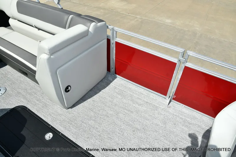 Slide: The Image of Sun Tracker Fishin' Barge 22 XP3 Tri-Toon w/200HP 2026 - 38