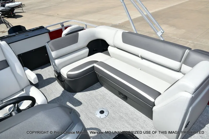Slide: The Image of Sun Tracker Fishin' Barge 22 XP3 Tri-Toon w/200HP 2026 - 45
