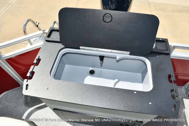 Slide: The Image of Sun Tracker Fishin' Barge 22 XP3 Tri-Toon w/200HP 2026 - 67