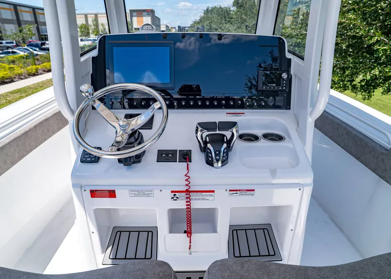 Slide: The Image of Sea Hunt Ultra 275 SE 2026 - 17