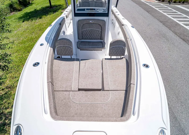 Slide: The Image of Sea Hunt Ultra 275 SE 2026 - 26