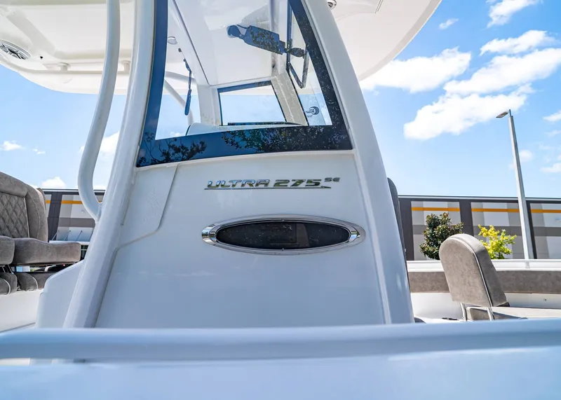 Slide: The Image of Sea Hunt Ultra 275 SE 2026 - 5