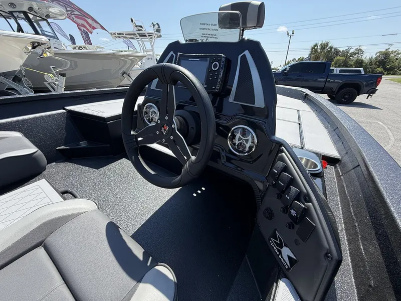 Slide: The Image of Xpress H18 Bass 2026 - 7