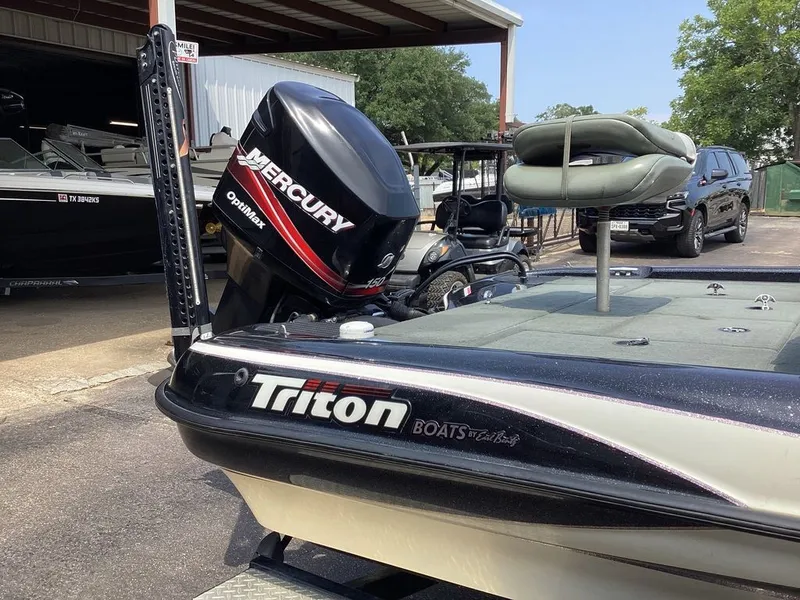 Slide: The Image of Triton Tr-186 2003 - 10