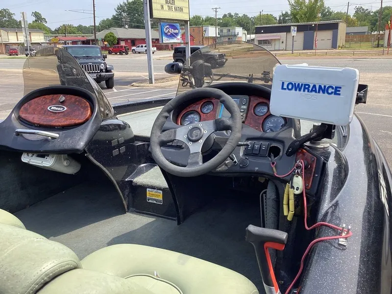 Slide: The Image of Triton Tr-186 2003 - 13