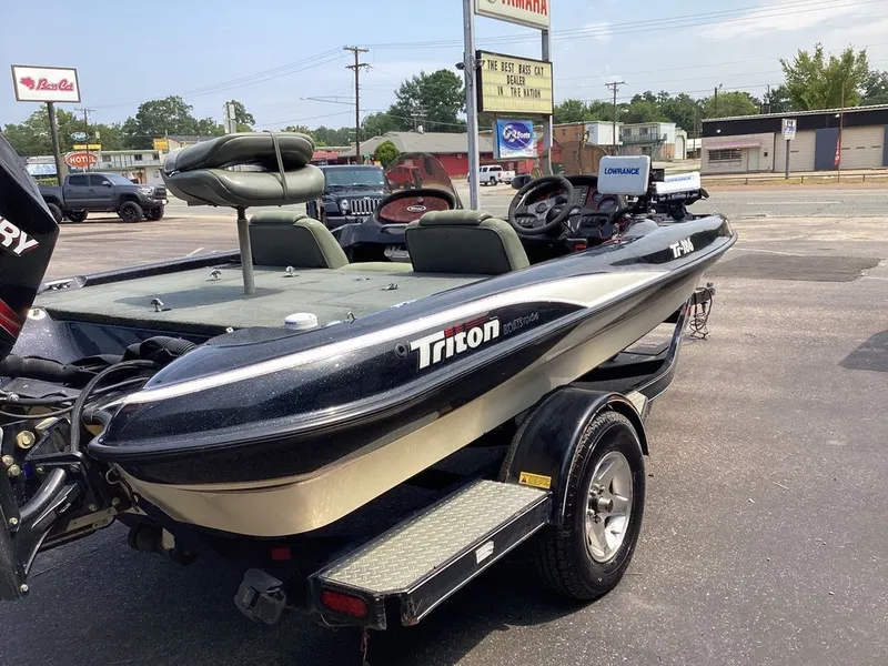 Slide: The Image of Triton Tr-186 2003 - 14