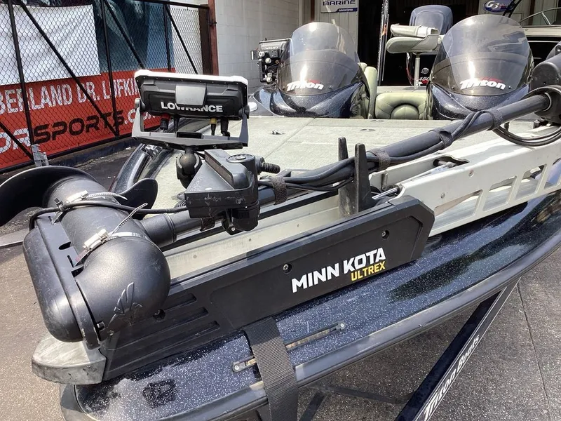 Slide: The Image of Triton Tr-186 2003 - 18