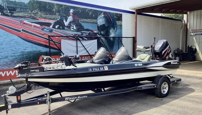 Slide: The Image of Triton Tr-186 2003 - 5