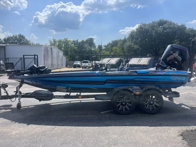 Slide: The Image of Bass Cat Eyra SP 2026 - 5