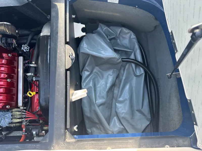 Slide: The Image of MasterCraft X2 2007 - 12