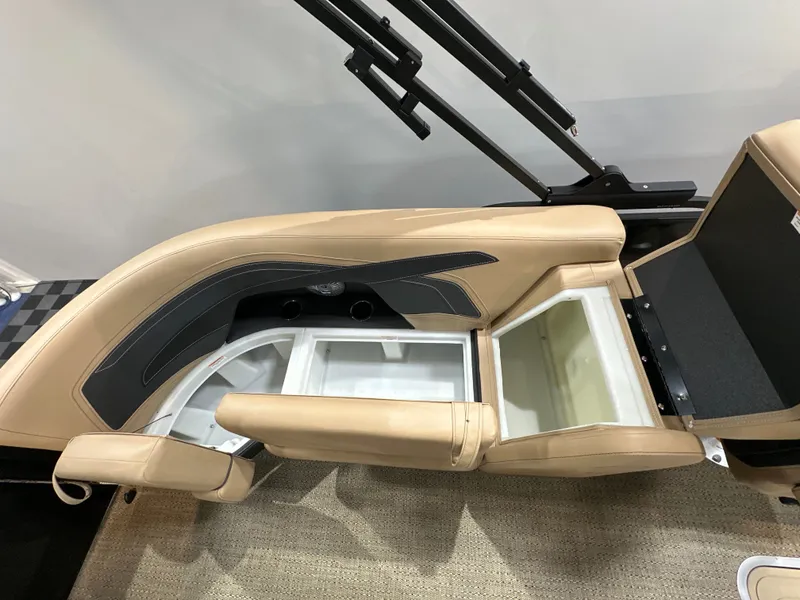 Slide: The Image of Barletta Cabrio 24QC 2026 - 22