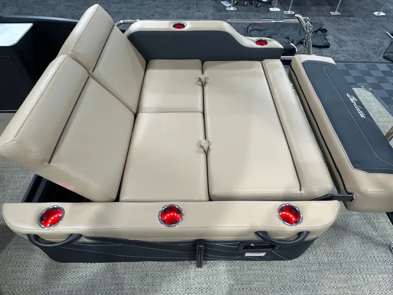 Slide: The Image of Barletta Cabrio 24UE 2026 - 12