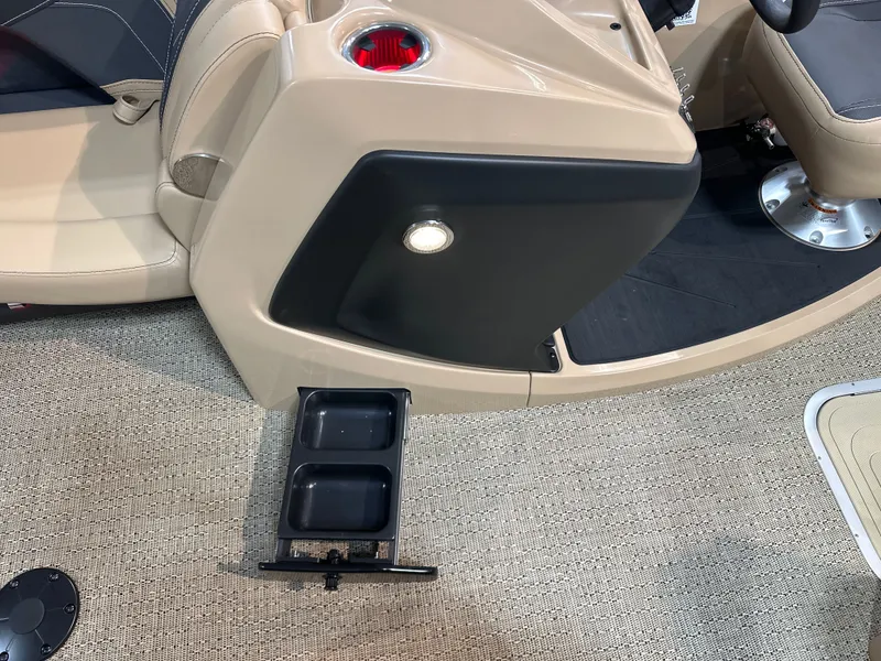 Slide: The Image of Barletta Cabrio 24UE 2026 - 24