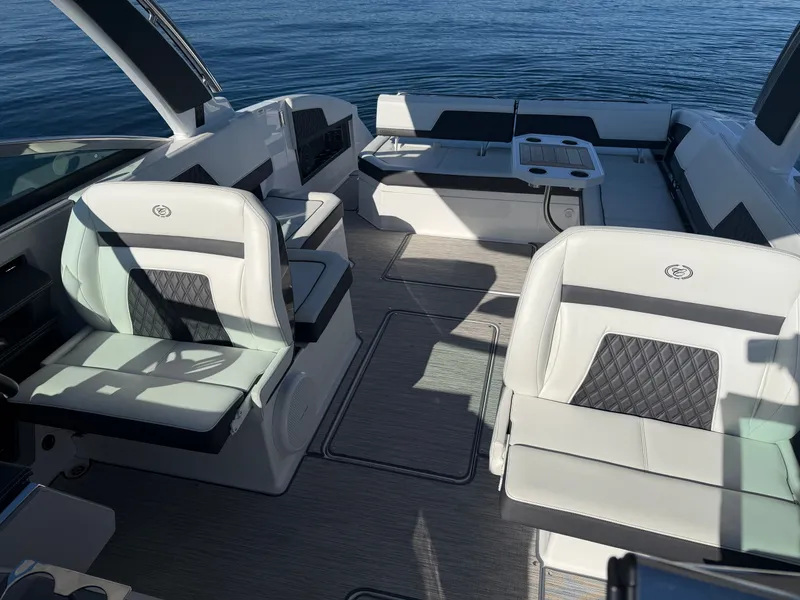 Slide: The Image of Cobalt R33 2024 - 11