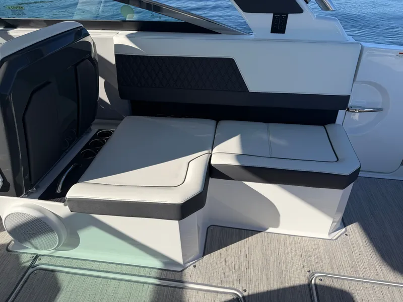 Slide: The Image of Cobalt R33 2024 - 8