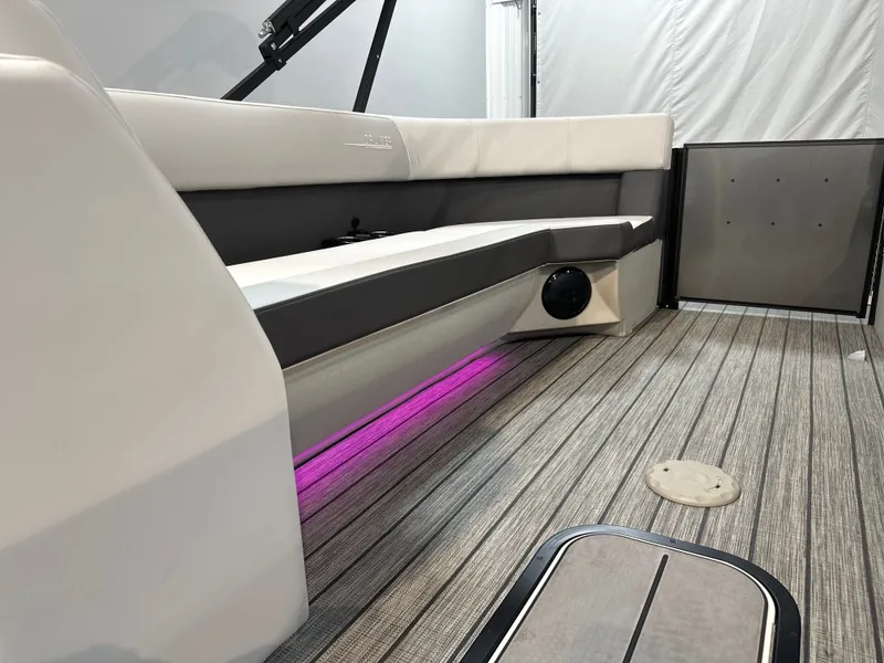 Slide: The Image of Harris Cruiser 250 2026 - 21