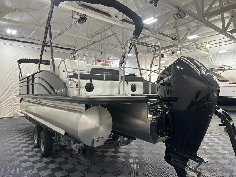 Slide: The Image of Harris Cruiser 250 2026 - 4