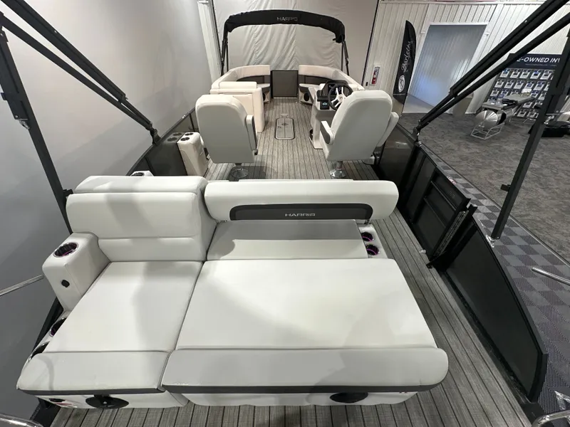 Slide: The Image of Harris Cruiser 250 2026 - 7