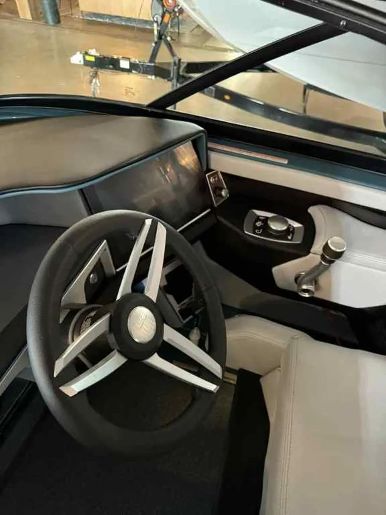 Slide: The Image of MasterCraft XT22 2025 - 4