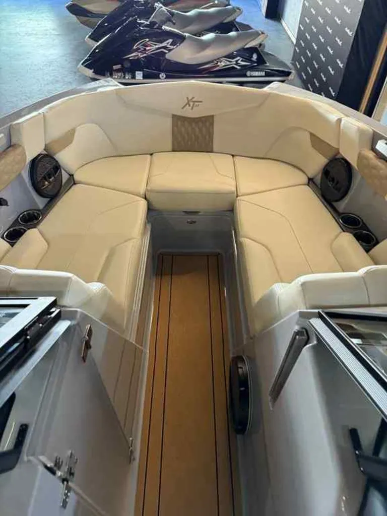 Slide: The Image of MasterCraft XT24 2025 - 13