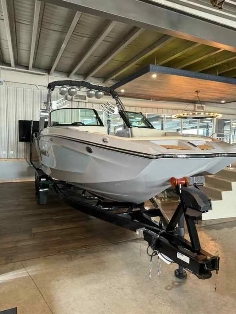 Slide: The Image of MasterCraft XT24 2025 - 2