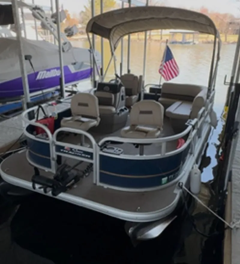 Slide: The Image of Sun Tracker Bass Buggy 16 XL 2024 - 3