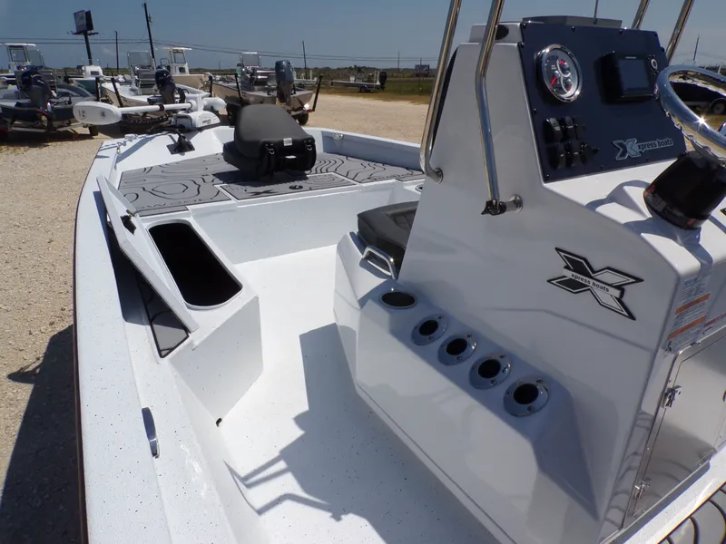 Slide: The Image of Xpress SW20B 2026 - 17