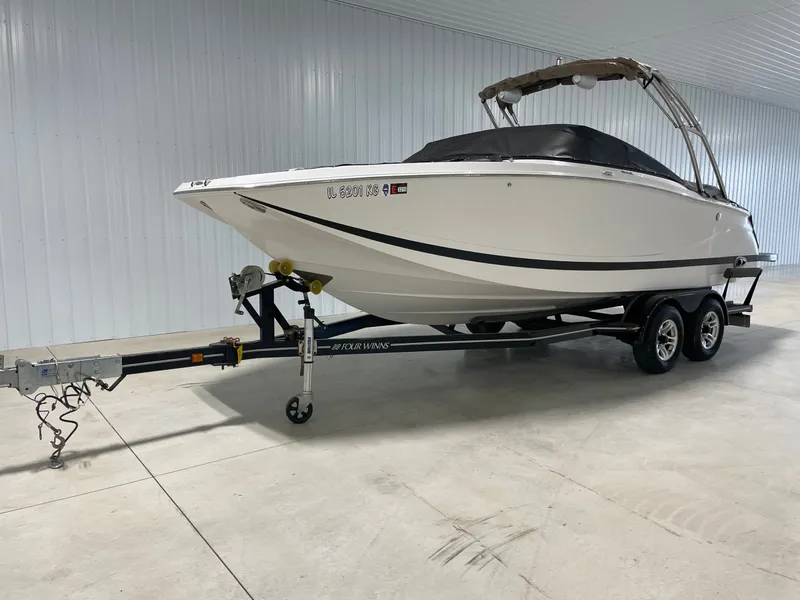 Slide: The Image of Four Winns SL242 2009 - 2