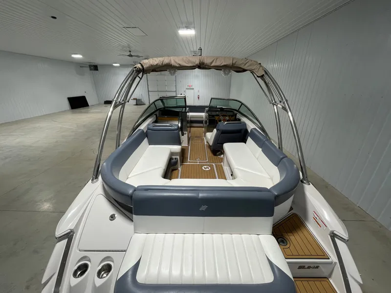 Slide: The Image of Four Winns SL242 2009 - 8