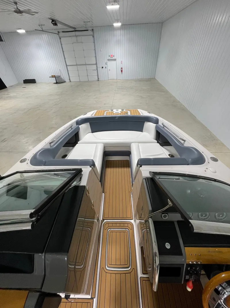 Slide: The Image of Four Winns SL242 2009 - 9