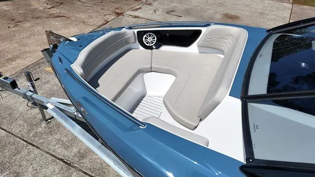 Slide: The Image of NX Boats 260 Evolution 2025 - 13