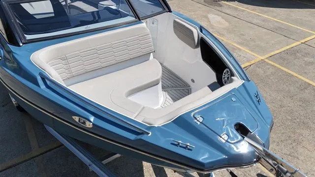 Slide: The Image of NX Boats 260 Evolution 2025 - 14