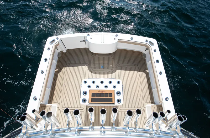 Slide: The Image of Henriques 42 Express Hardtop Bridge 2021 - 13