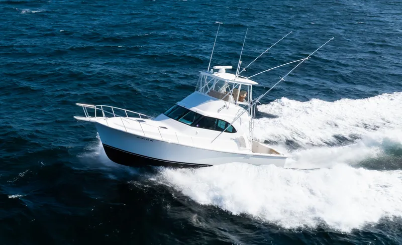 Slide: The Image of Henriques 42 Express Hardtop Bridge 2021 - 5