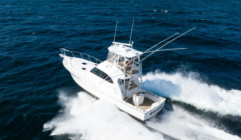 Slide: The Image of Henriques 42 Express Hardtop Bridge 2021 - 8