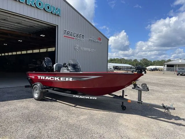 Slide: The Image of Tracker Super Guide V-16 SC 2026 - 11