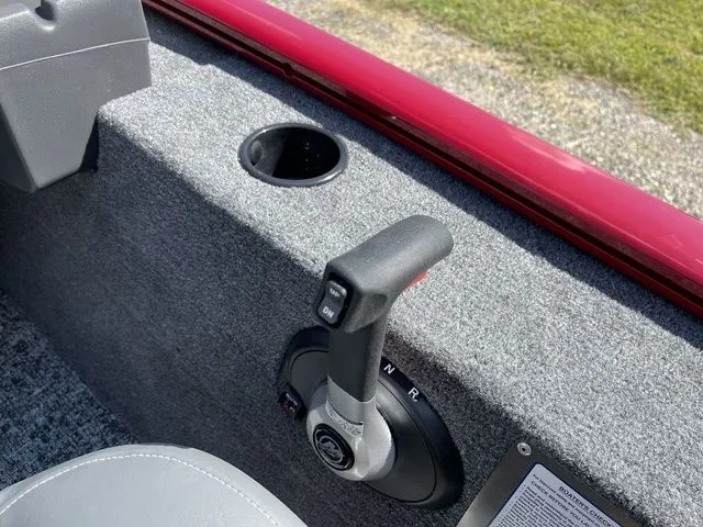 Slide: The Image of Tracker Super Guide V-16 SC 2026 - 26