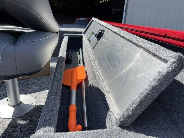 Slide: The Image of Tracker Super Guide V-16 SC 2026 - 27