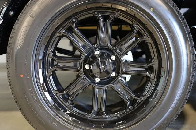 Slide: The Image of Montara SURF BOSS 2.0 25' SL 2026 - 28