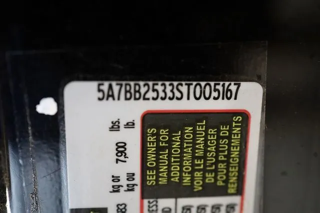 Slide: The Image of Montara SURF BOSS 2.0 25' SL 2026 - 32