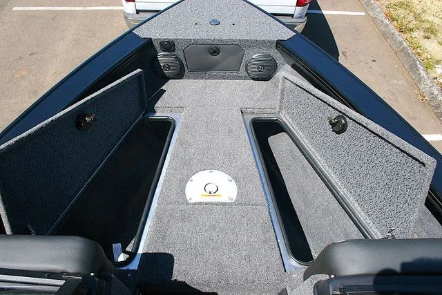 Slide: The Image of Lund 1875 Crossover XS 2026 - 13