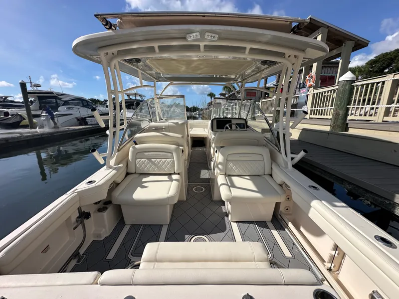 Slide: The Image of Grady-White 285 FREEDOM 2022 - 10