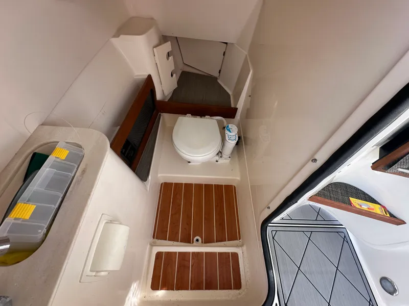 Slide: The Image of Grady-White 285 FREEDOM 2022 - 18