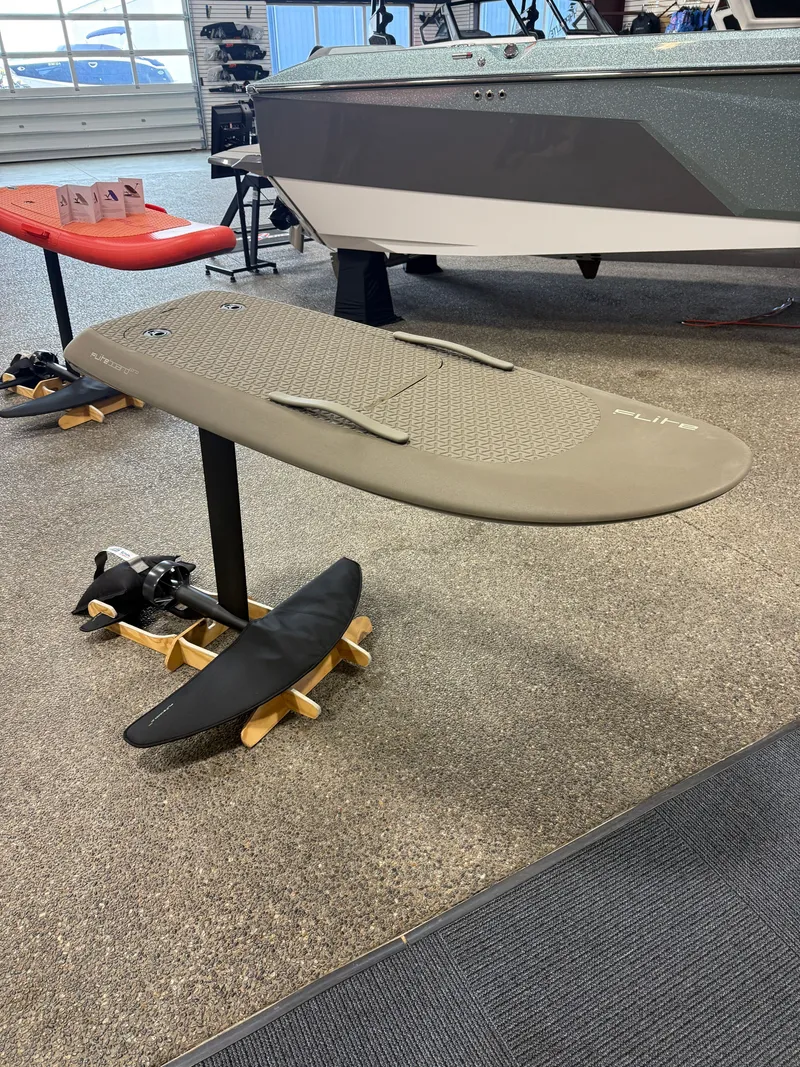 Slide: The Image of Flite Soft Top Pro 2025 - 3