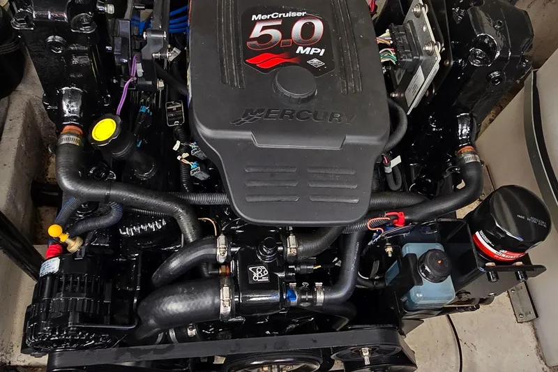 Slide: The Image of Engine of 2007 Rinker 320 Express Cruiser with MerCruiser 5.0 MPI. - 43