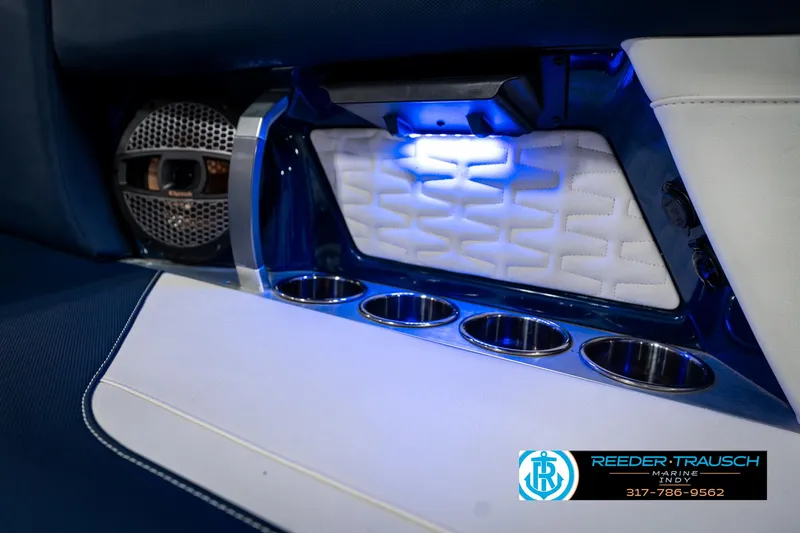 Slide: The Image of MasterCraft X24 2023 - 54