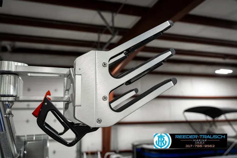 Slide: The Image of MasterCraft X24 2023 - 56