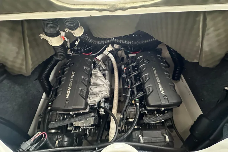 Slide: The Image of 2020 Yamaha Boats 242SE engine compartment with high output engines. - 34